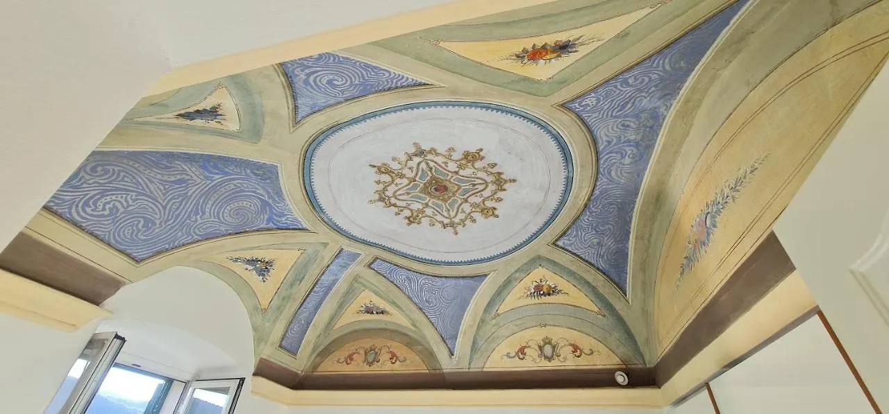 Apartment Villa Musso By Tempovacanza Molino Nuovo  Italy
